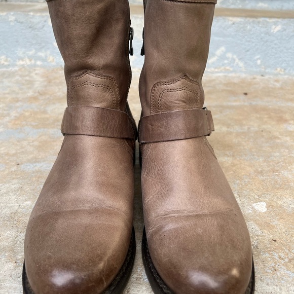 OLUKAI tan smoke brown genuine leather ankle moto boots beige taupe 8.5 - Picture 6 of 15